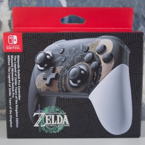 Nintendo Switch Pro Controller - The Legend of Zelda- Tears of the Kingdom Edition (01)